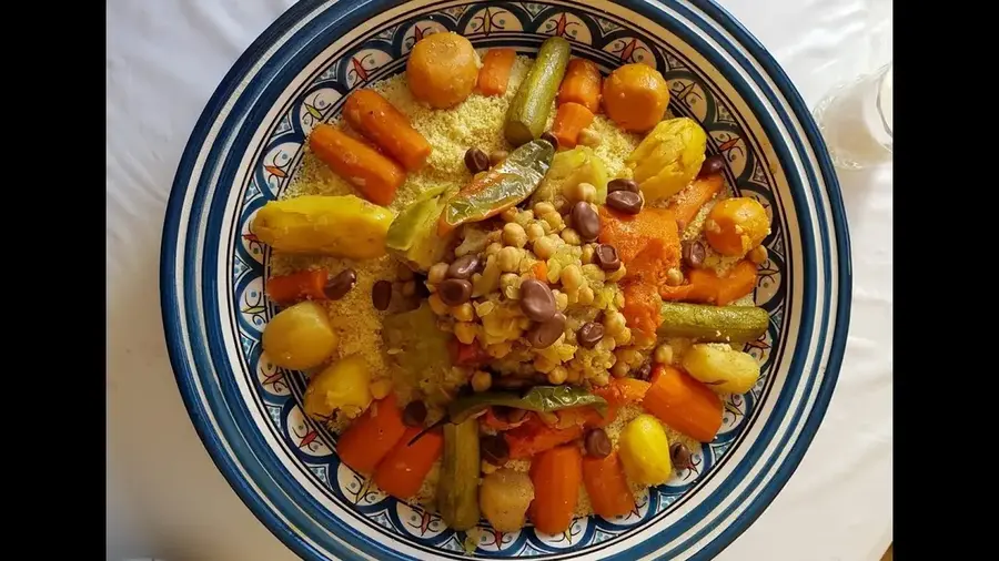 Couscous aux 7 légumes - Plat traditionnel marocain